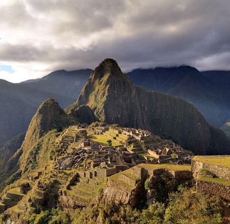Machu Picchu (Περού) Έτος ένταξης στην UNESCO: 1983 Στα 2.340 μέτρα (7.680 πόδια) πάνω από την επιφάνεια της θάλασσας, η περιοχή του Μάτσου.