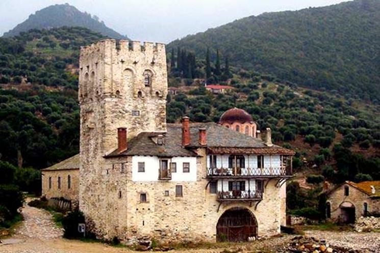 Στον αρσανά δεσπόζει ένας επιβλητικός