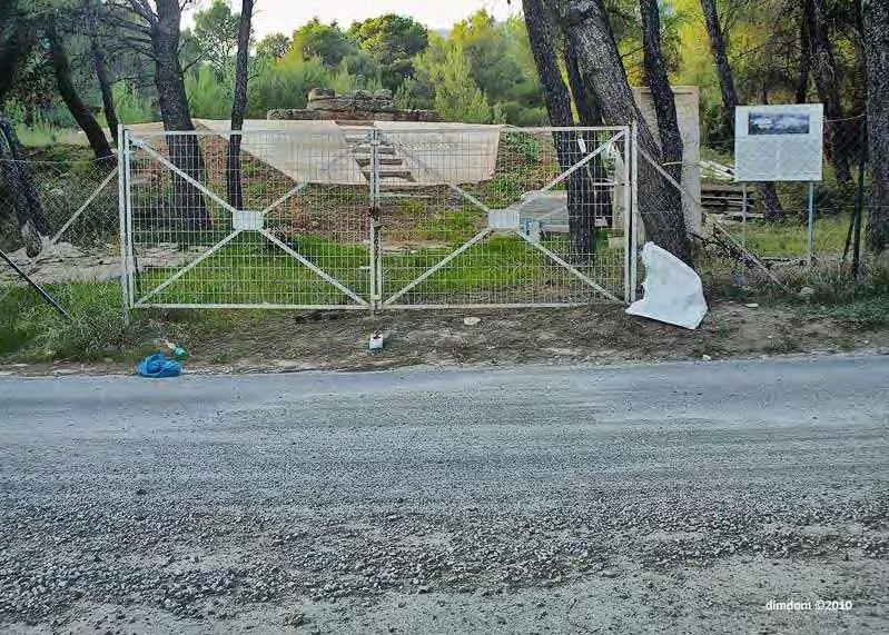 ΠΑΡΑΡΤΗΜΑΤΑ Εικόνα 44: Περίφραξη - Τύμβος του Σοφοκλή Πηγή: http://www.authorway.