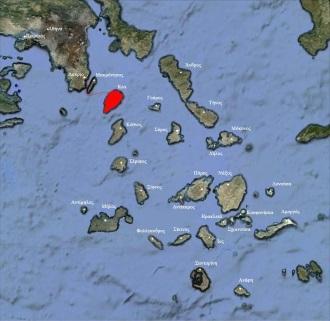 Γενικά στοιχεία Η Κέα είναι το δυτικότερο κατοικήσιμο νησί των Κυκλάδων, μεταξύ της Εύβοιας και της Κύθνου, με την Μακρόνησο να παρεμβάλλεται μεταξύ τους.