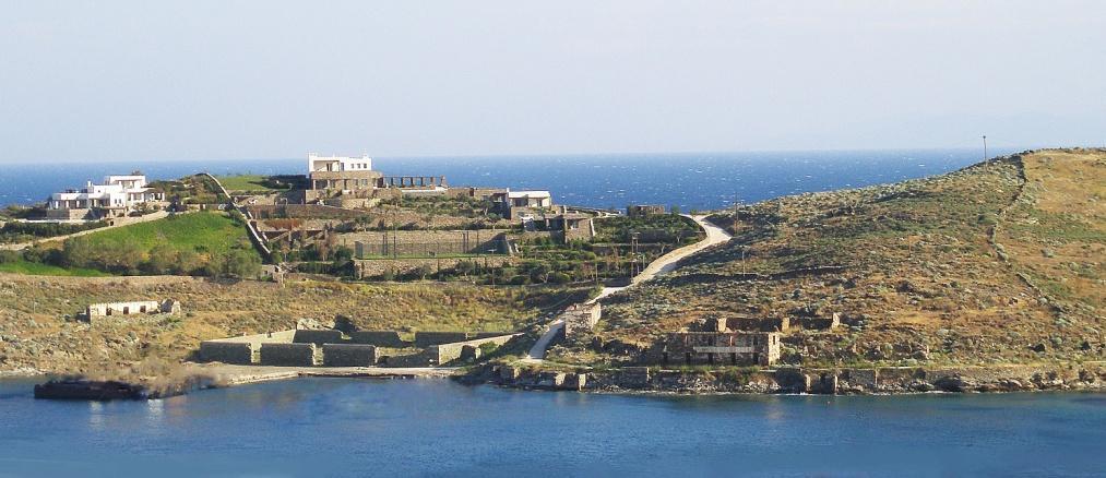 Το συγκρότημα στο σύνολο του μπορεί