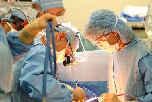«επάγγελμα: Συντονιστής μεταμοσχεύσεων» Περιγραφή Επαγγέλματος: Ο συντονιστής μεταμοσχεύσεων οργανώνει και συντονίζει σε τοπικό, κρατικό και διακρατικό επίπεδο τη διακίνηση μοσχευμάτων, στα οποία
