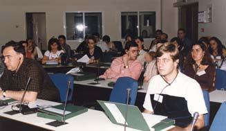 Στην ηµερίδα συµµετείχαν βιβλιοθηκονόµοι από ακαδηµαϊκές, δηµοτικές και µουσικές βιβλιοθήκες, πληροφορικοί, φοιτητές, εκπρόσωποι και µέλη των ενώσεων τυφλών της Βόρειας Ελλάδας, εταιρίες προϊόντων
