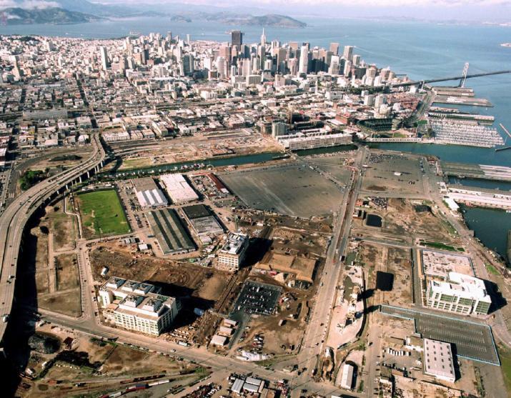 Εικόνα 5: Παρϊδειγμα Brownfield ςτην περιοχό του San Francisco. Πηγό: http://www.google.gr/search?