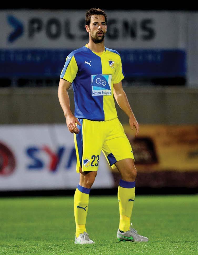 04 THE APOEL FC OFFICIAL MATCH PROGRAMME INAKI ASTIZ Ποδοσφαιριστής «εργάτης», άνθρωπος «διαµάντι» Συντονισµένος και πειθαρχηµένος στο παιχνίδι του προσπαθεί πάντα για να δώσει το 100% και να