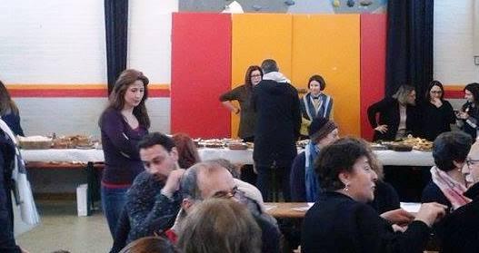 Όρθια αριστερά η εθελόντρια Έφη Δερμιτζάκη Άλλη μια φορά ο Θρακικός Σύλλογος με το Βασίλη Μαρή από
