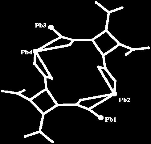 Στο Pb1 και στο Pb3, τις 7 θέσεις συναρμογής καταλαμβάνουν τα τέσσερα άζωτα από τα δύο μόρια της 1,10-φαινανθρολίνης, το ένα οξυγόνο από το 1,2,3,4 κυκλοτετρακαρβοξυλικό οξύ και τα δύο μόρια