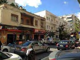 Εικόνα 2: Οδός Δημητριάδος σε ώρα αιχμής, Βόλος 1.1.4 Δίκυκλα Όλο και περισσότερες μοτοσικλέτες και μοτοποδήλατα ("μηχανοκίνητα δίκυκλα") κυκλοφορούν σήμερα στους δρόμους.