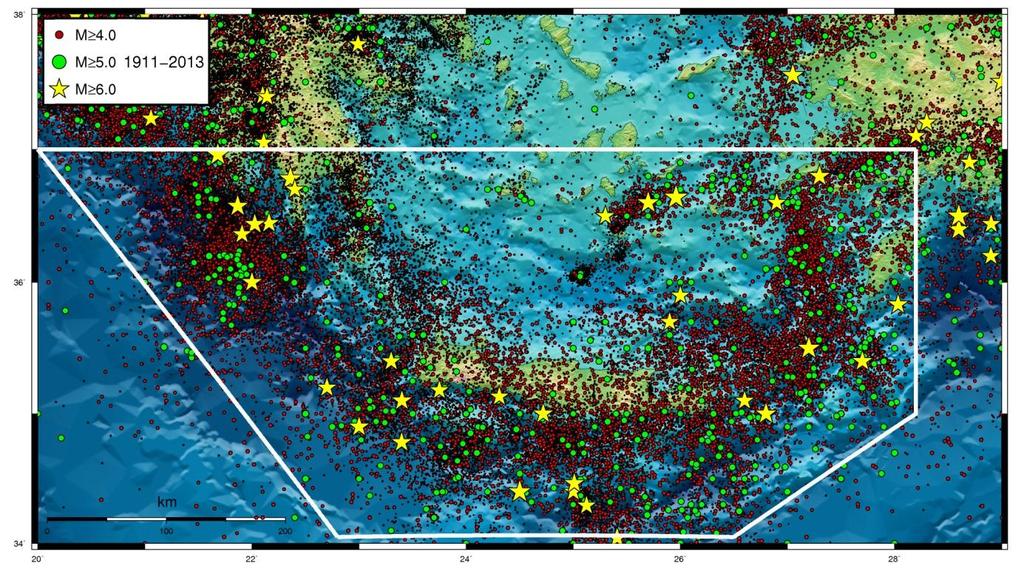 Σχ. 1.9 Χάρτης επικέντρων των επιφανειακών σεισμών που έγιναν στο Νότιο Αιγαίο για το χρονικό διάστημα 1911-2013 με Μ 4.0. Με κόκκινο χρώμα διακρίνονται τα επίκεντρα των σεισμών με μέγεθος 4.0 Μ<5.