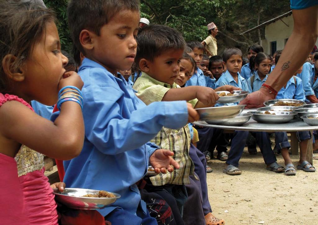 أوضاع التغذية المدرسية على المستوى العالمي 23 2013 22 2 هل يؤثر مستوى الدخل في برامج التغذية المدرسة التي تنفذها البلدان الفصل الثاني تشير التقديرات والبيانات المتعلقة بحجم ونطاق تغطية واستثمارات