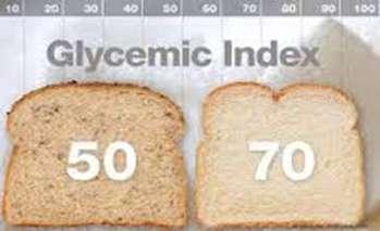 εναλλακτικές επιλογές τροφίμων χαμηλότερου γλυκαιμικού δείκτη ΤΡΟΦΙΜΑ ΜΕ ΥΨΗΛΟ ΓΔ ΤΡΟΦΙΜΑ ΜΕ ΧΑΜΗΛΟΤΕΡΟ ΓΔ Λευκό ψωμί Ψωμί ολικής αλέσεως, σικάλεως Νιφάδες Δημητριακών (ραφιναρισμένα) Μπισκότα ή