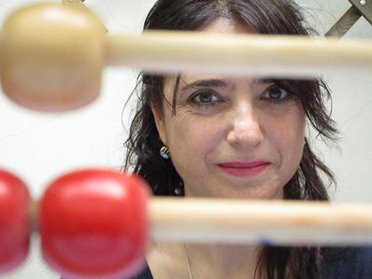 15 από 18 Δημόσιες Σχέσεις/Βοηθός Παραγωγής: Μαρία Αναματερού ΠΑΙΖΟΥΝ Στάθης Σταμουλακάτος, Ερρίκος Λίτσης, Θάνος Αλεξίου, Κατερίνα Μαούτσου, Γιώργος Τριανταφυλλίδης ΠΡΩΤΗ ΠΑΡΑΣΤΑΣΗ: Παρασκευή 12
