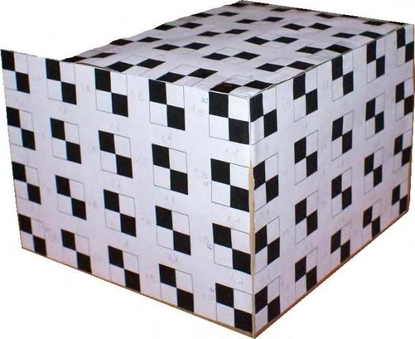 Σχήμα 1.17. 3D μοτίβο που προέκυψε από τον ορθογώνιο συνδυασμό 3 επίπεδων μοτίβων.