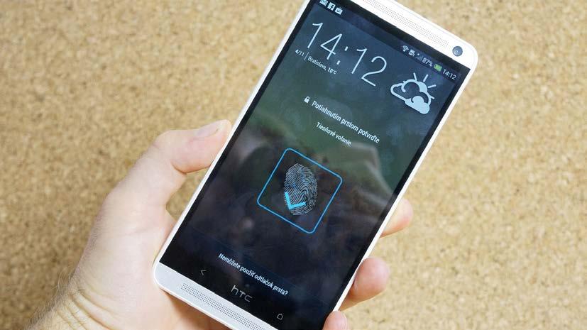 svet mobilných telefónov dovaní videí vypadnúť. HTC One max je po HTC HD7 druhý mobil renomovaného výrobcu s integrovaným stojanom, pričom mám pocit, že väčšina zamestnancov HTC o tom ani nevie.
