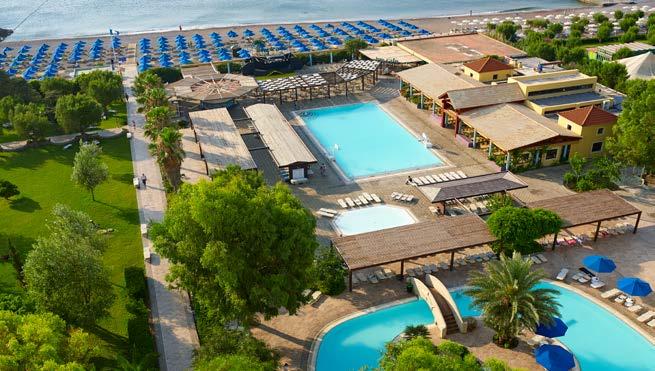 Το Esperides Beach βρίσκεται στην ανατολική πλευρά της Ρόδου, πάνω στην παραλία, 3 χλμ από το Φαληράκι και 12 χλμ από την πόλη.
