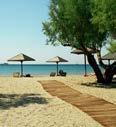 πισίνα 799 955 1065 1110 1335 1485 3ο άτομο 16 ετών και άνω -30% -30% -30% -30% -30% -30% Μονόκλινο Θεά Θάλασσα 565 660 755 785 918 1052 Επιβάρυνση για ημιδιατροφή 25 το άτομο ανά δείπνο μπουφέ.