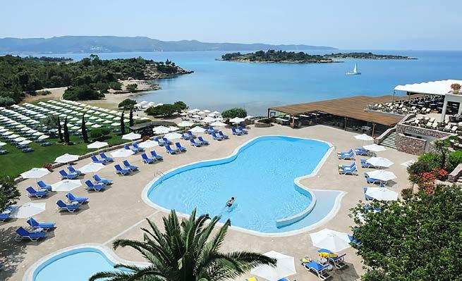 AKS HINITSA BAY 4* SUP ΧΙΝΙΤΣΑ - ΠΟΡΤΟ ΧΕΛΙ Με θέα τις Σπέτσες μόλις 3 χλμ. από το Πόρτο Χέλι, δεσπόζει το Aks Hinitsa Bay προσφέροντας θέα στη θάλασσα και στο νησί των Σπετσών.
