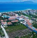 ALKYON RESORT & SPA 5* ΒΡΑΧΑΤΙ - ΚΟΡΙΝΘΙΑΣ ΔΩΡΕΑΝ ΥΠΗΡΕΣΙΕΣ SPA (για τους ενήλικες) Γυμναστήριο & εσωτερική πισίνα Βρίσκεται σε μία έκταση 23 στρεμμάτων με φοινικόπαρκο, ιδανικό για τις καλοκαιρινές