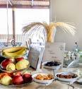 ΓΕΥΣΕΙΣ: Το μοντέρνο εστιατόριο του Skopelos Holidays Hotel & Spa σερβίρει ποικιλία από φρεσκομαγειρεμένα τοπικά και διεθνή πιάτα.