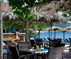 γαλάζια σημαία), τις Καμάρες, το Σκουτάρι, το Πόρτο Κάγιο και το Μαρμάρι.