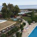 σε κουκέτα Πλευρική Θέα Θάλασσα -50% -50% -50% -50% -50% -50% Μονόκλινο Πλευρική θέα θάλασσα 230 280 336 310 382 465 Το Porto Skala Hotel Village είναι ένα μεγάλο συγκρότημα μέσα σε