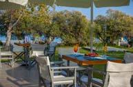 Pool Suite private pool 685 795 905 955 1109 1261 3ο άτομο Suite -50% -50% -50% -50% -50% -50% 3ο άτομο έως 11 ετών Suite ΔΩΡΕΑΝ ΔΩΡΕΑΝ ΔΩΡΕΑΝ ΔΩΡΕΑΝ ΔΩΡΕΑΝ ΔΩΡΕΑΝ 4ο άτομο έως 11 ετών Suite -60%