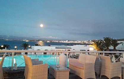 Καφέ γαλλικός, αναψυκτικά, αφεψήματα, βαρελίσια / draft μπύρα, house wine στη διάρκεια των φαγητών.