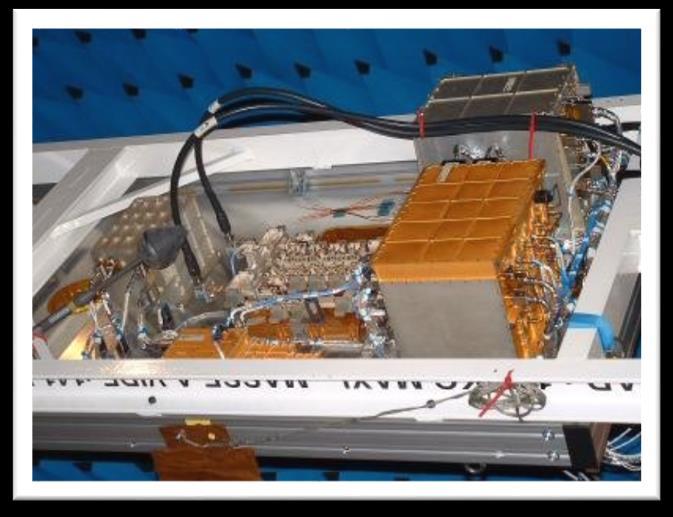 ΚΕΦΑΛΑΙΟ 2 21 Εικόνα 2.7: Αλτίμετρο SIRAL της αποστολής Cryosat-2 (ESA). Το αλτίμετρο SIRAL, είναι συμπαγές, με βάρος μόλις 62 kg και λειτουργεί στη ζώνη Ku (13,7 GHz).