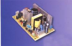 SMD/SIP7/SIP8/DIP24/ 1 x1 /2 x1 - convertoare ºi adaptoare AC/DC putere: 3