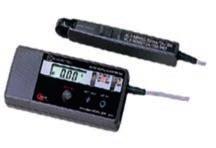 geantã transport; baterii1.5v Accesorii adaptor pentru cleºte Multi-Tran 8004/8008: Opþionale: 0 1000Aca/0 3000Aca raport/domeniu: 10:1 (raport intrare-ieºire) mãrimea conductorului: 60/ 100mm.