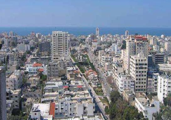 1. عدد السكاف بمغ عدد السكاف المقدر في مةافظات قطاع غزة ةكالي 1.64 مميكف نسمة منتصؼ عا 2012 ما نسبتو ةكالي 38.3 %مف سكاف األ ارضي الفمسطينية كشكؿ )14.2( يكضح تكزيع عدد السكاف عمى مةافظات القطاع.