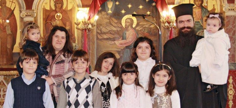 Πῶς καί ἀπό ποῦ θά ἐξοικονομήσουν, γιά ἄλλη μιά χρονιά, τά χρήματα γιά ν ἀγοράσουν ὅλα αὐτά πού ἡ «δωρεάν» παιδεία μας ἀπαιτεῖ...! Καί τό κόστος διόλου εὐκαταφρόνητο!... 30 50 ἀνά μαθητή!