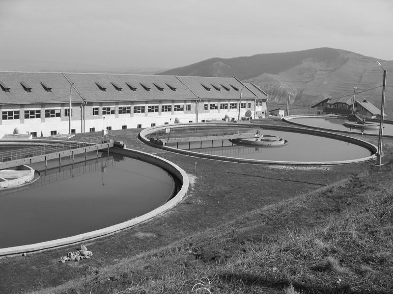 din sursa lacul Petre ti i distribu ia apei potabile c tre ora ele : Alba Iulia, Blaj, Aiud i Teiu.