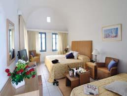 curătenie şi apă cristalină Localizare hotel: Annabelle Beach Resort se află n Hersonissos, la 22 km de aeroportul din Heraklion.