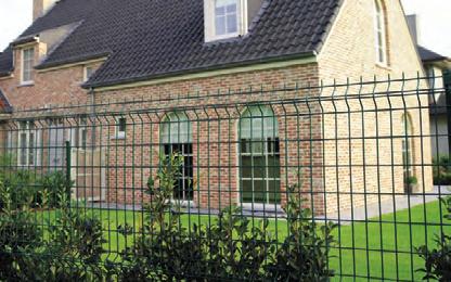 Panouri Bekafor Classic este un sistem de imprejmuire cu panou rigid care asigura protectia casei si gradinii intr-un mod traditional.