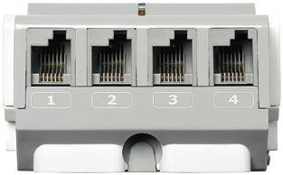 تقنية EV3 وحدة البناء EV3 منفذ PC ي ستخدم منفذ التوصيل بالكمبيوتر D املوجود بجوار املنفذ Mini-USB لتوصيل وحدة البناء EV3 بجهاز كمبيوتر.