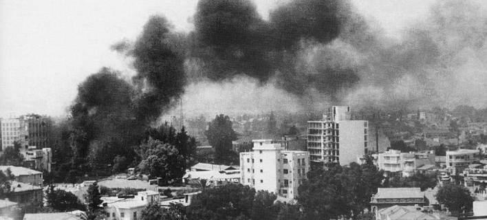 1974 Σάββατο, 05:20 το πρωί. Τουρκικά στρατεύματα αποβιβάζονται στην ακτή Πέντε Μίλι στα παράλια της Κερύνειας. Περίπου 40.