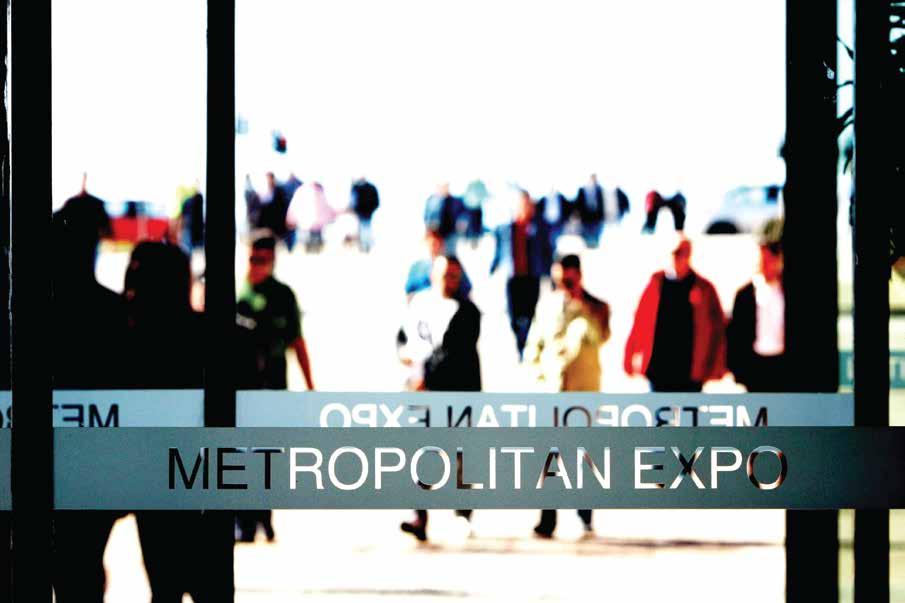 ΠΡΟΣΒΑΣΗ - ΜΕΤΑΦΟΡΑ Η πρόσβαση στο Metropolitan Expo είναι πολύ εύκολη και γρήγορη, με πολλαπλές επιλογές μεταφοράς, από μετρό και λεωφορείο μέχρι αεροπλάνο και αυτοκίνητο.