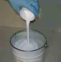 Mapefloor Wax Remover Καθαριστικό απομάκρυνσης κεριού, πολλαπλής δράσης, για τον καθαρισμό σε βάθος και την απομάκρυνση μεταλλιζέ κεριού όλων των τύπων, περιλαμβανομένου και του κεριού διπλού
