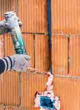Συσκευασία: φιάλη 750 ml. MapePUR Universal Foam G MapePUR Universal Foam M Πολυουρεθανικός αυτοδιογκούμενος αφρός πολλαπλών χρήσεων για πλήρωση και θερμομόνωση-ηχομόνωση.
