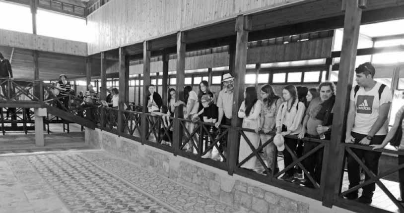 PAPHOS CAPITALE EUROPÉENNE DE LA CULTURE POUR 2017 Dans le cadre d une rencontre d un projet Erasmus+, le Lycée Panchypriote de Larnaca a accueilli du 24 au 29 avril 2017 quelque 30 élèves et