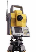 a. b. c. Figura 4.10 Tipuri de tahimetre electronice a-trimble 3300; b-elta 13C; c-leica TCR 307 5.