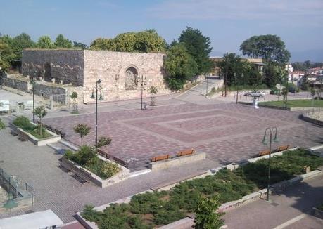Εικόνα 5.4: Πλατεία Α.Λαμπρούλη Πηγή: http://culture.larissa-dimos.gr/ Πάρκο Αλκαζάρ 13 Το Αλκαζάρ ήταν τόπος αναψυχής και διασκέδασης για πολλές δεκαετίες.