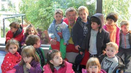 überqueren. Ein paar Hintergrundinformationen zum Künstler: Der Künstler Gerd Grashaußer lebt in Nürnberg und macht seit 30 Jahren unter dem Künstlernamen Geraldino Musik für Kinder.