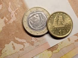 Η ισοτιµία του ευρώ µε την δραχµή ορίσθηκε 1 ευρώ = 340,75 δραχµές.