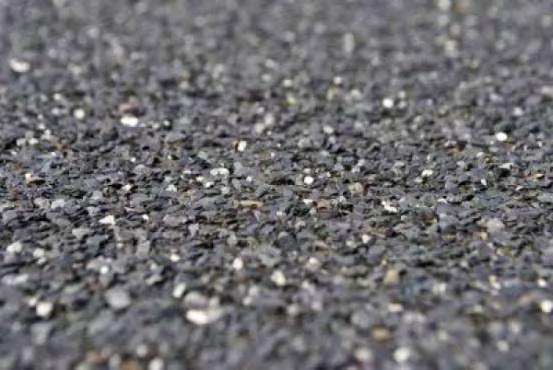 Asphalt Rubber 3.5. Άλλα είδη απορροφητικών οδοστρωμάτων Εκτός από τα οδοστρώματα Asphalt Rubber, στην αγορά κυκλοφορούν κι άλλα είδη ηχοαπορροφητικών οδοστρωμάτων.