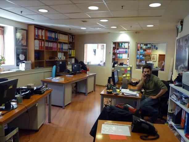 Πρόσβαση στην αίθουσα «Παύλος Ζάννας» Η πρόσβαση στην αίθουσα «Παύλος Ζάννας», και στις χρήσεις του 5ου ορόφου του «Ολύμπιον», παρουσιάζει σημαντικά εμπόδια.
