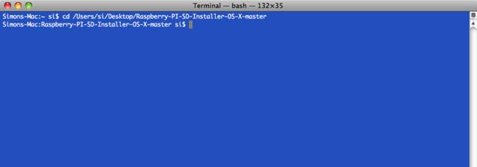 افتح برنامج سطر األوامر )Terminal( واكتب األمر التايل: cd Raspberry-PI-SD-Installer-OS-X-master قم بإدخال بطاقة الذاكرة SD يف الكمبيوتر. اكتب األمر التايل يف سطر األوامر :)Terminal( sudo.