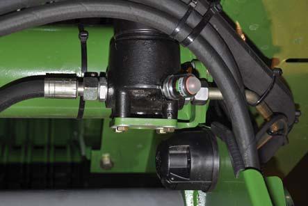 Pos: 60.48 /BA/Wartung/Rundballenpresse/Hydraulik/Hydrauliktank/Bild Wechsel Hydraulikölfilter CF/CV HD @ 03\mod_3322568337_85.docx @ 94506 @ @ Pos: 60.