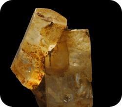 مستقيم a b c, α = β = γ= 90 Aragonite